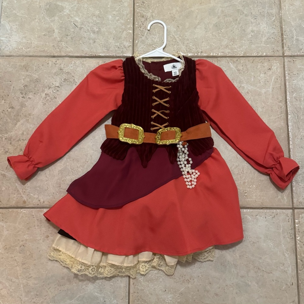 EUC: Disney Store Captain Redd Pirate Costume, Size XS 4/5